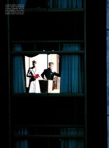 ARCHIVIO - Vogue Italia (February 2001) - The Vagaries of Fashion - 003.jpg