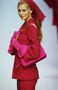 1781635835_chanel-fw-1995(25).thumb.jpg.ce68933a6064b296e92577d036336bf1.jpg