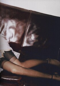 Vogue Italia (December 2005, Models Supplement) - Drielle Valeretto - 002.JPG