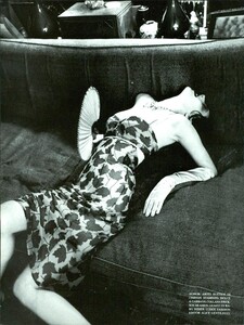 ARCHIVIO - Vogue Italia (March 1997) - English Diary - 007.jpg