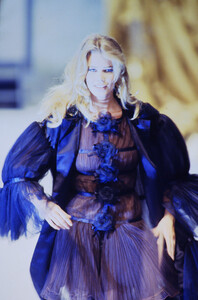 1859274828_chanel-hc-fw-1991(14).thumb.jpg.b8f67573a4990f0b6bd74d5ad601334c.jpg