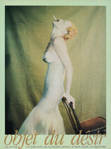 Eva Herzigova - 1992 05 Glamour Fr - Ph. Paolo Roversi 002.jpeg