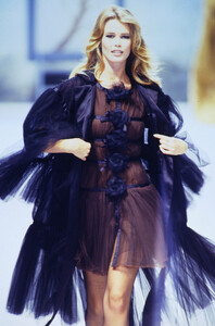 218698957_chanel-hc-fw-1991(13).thumb.jpg.45db178de6b5412b43e78ad0c69fb84e.jpg