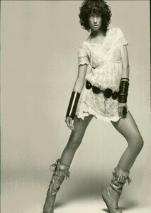 ARCHIVIO - Vogue Italia (May 2004) - An Exotic Touch - 009.jpg