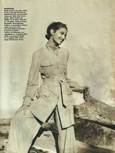 elle italia 03 1994 (4).jpg