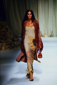 512225432_moschino-fw-1999(3).thumb.jpg.f93ce7a685bde8b3d041abf458c882d6.jpg