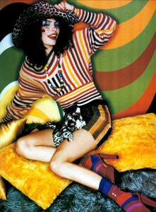 ARCHIVIO - Vogue Italia (July 2001) - Smart Candies - 003.jpg
