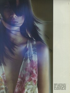 ARCHIVIO - Vogue Italia (June 2002) - A Glittering Touch - 006.jpg