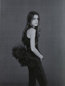 879045148_VOGUEItaliaFebruary2003JoannaPreissP8.thumb.jpg.f1c46c41d28fe57ebfdbdbd811da5b12.jpg