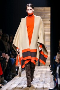 Michael-Kors-RTW-FW20-New-York-0067-1581503493.thumb.jpg.a227301c254ff2b36df03043781761ec.jpg