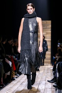 Michael-Kors-RTW-FW20-New-York-0478-1581503953.thumb.jpg.a49fde398d97a0df8343d9cd0ba834c5.jpg