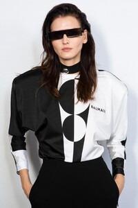backstage-defile-balmain-printemps-ete-2020-paris-coulisses-241.thumb.jpg.24277ebdde7982257adf2b690b2fba22.jpg