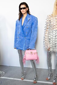 backstage-defile-balmain-printemps-ete-2020-paris-coulisses-303.thumb.jpg.8e65ba9f2a51cf1bd9072ae118ef88b6.jpg
