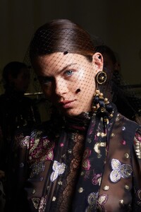 backstage-defile-elie-saab-automne-hiver-2020-2021-paris-coulisses-182.thumb.jpg.9296d85d4861bcf2459e0d00e9a86981.jpg