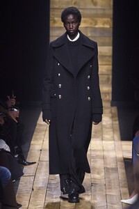 defile-michael-kors-automne-hiver-2020-2021-new-york-look-69.thumb.jpg.2b2e708217a44889480ef3a54d276324.jpg