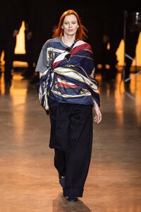 defile-tommy-hilfiger-printemps-ete-2020-londres-look-69.thumb.jpg.3198465c7fc1f12c79cfed9e268c428e.jpg