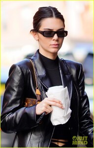 kendall-jenner-rocks-matrix-inspired-outfit-for-lunch-06.jpg