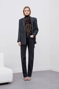 00021-IRO-FALL-20-RTW.thumb.jpg.3f64dbf9f558e54c23dc5d3d02aab6be.jpg