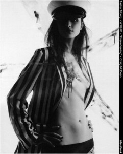 Tasha-w02 01 (10).jpg