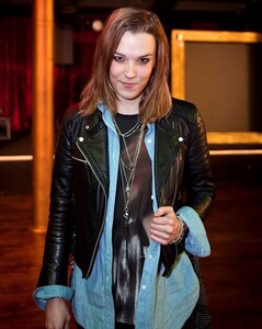 Lzzy Hale 2.jpg