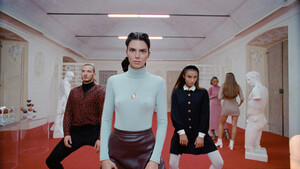 Kendall-Jenner-Reserved-FW19-09.thumb.jpg.c3220575239cbf12f4987fbb09d6f881.jpg