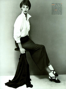 Meisel_Vogue_Italia_September_1991_08.thumb.png.6d1f0e03b702f4d742f28f9c6fab81fc.png