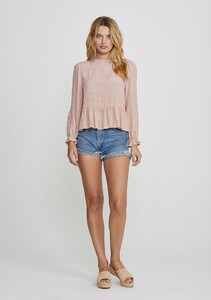 Q2191-19177-RD-ClementineBonneBlouse-Blush-Studio-Front_2000x.jpg