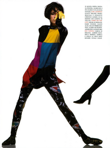 Sleeveless_Chin_Vogue_Italia_September_1991_05.thumb.png.78a3892db3ffc27489beb19aae59556a.png