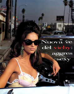 Vichy_Watson_Vogue_Italia_June_1992_01.thumb.png.82e60565c8fd5fc9bd369d8493ec1a5c.png