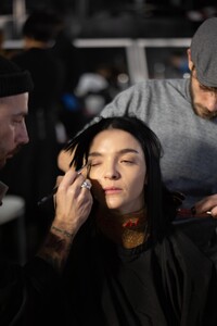 backstage-defile-off-white-automne-hiver-2020-2021-paris-coulisses-5.thumb.jpg.18e7d6dd0251987b5619638e6db90f20.jpg