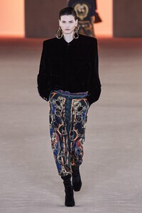 defile-balmain-automne-hiver-2020-2021-paris-look-28.thumb.jpg.f91da4e1b1ab63039d5f169ba5654b1c.jpg
