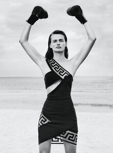 edita-vilkeviciute-by-collier-schorr-for-flair-magazine-may-2015-14.thumb.jpg.e87f3daa651e1978d101e56c2b3888b4.jpg