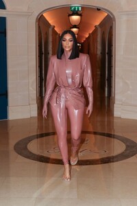 kim-kardashian-in-latex-paris-03-01-2020-1.jpg