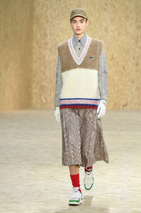 lacoste-rtw-fall-2020-paris-pfw-040.thumb.jpg.c6f7a475075ea2159c55e1c9ae4e5260.jpg