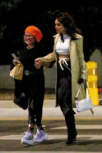 vanessa-hudgens-out-for-shopping-with-her-mom-at-goodwill-in-studio-city-1.jpg