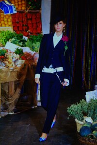 108326281_dolce-gabbana-ss-2000(11).thumb.jpg.2044d7daf51efe23238e610811981e68.jpg