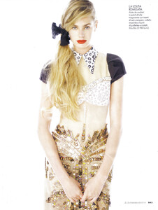 Elle Italia (February 2010) - Lookbook - 006.jpg
