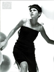 ARCHIVIO - Vogue Italia (February 1998) - Balloon - 010.jpg