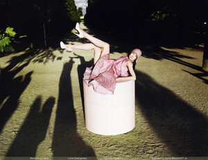 Vogue China (October 2008) - Blame It On Paris - 006.jpg