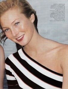 Vogue UK (April 2001) - Sea Change - 002.jpg