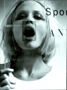 ARCHIVIO - Vogue Italia (March 1998) - A Forward Style - 019.jpg