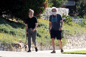       sil290420BZNimage32 .jpg