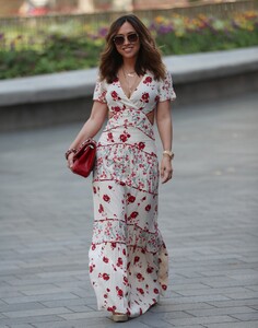         kla240420BZNimage101 .jpg