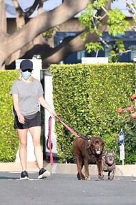       ree280420BZNimage107 .jpg