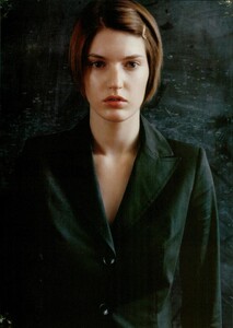 ARCHIVIO - Vogue Italia (March 2004) - Suggestions - 011.jpg