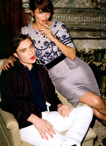 Harper's Bazaar US (March 2009) - The Gossip Graduate - 006.jpg