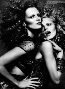 W (February 2009) - Le Chic - 010.jpg