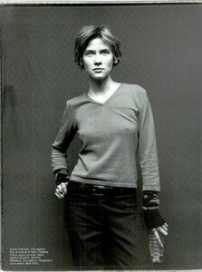 ARCHIVIO - Vogue Italia (February 2001) - People To Watch - 028.jpg