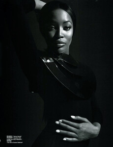 Vogue China (January 2009) - Naomi Campbell - 005.jpg