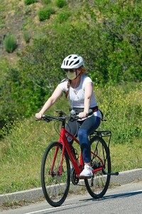         isl230420BZNimage105 .jpg